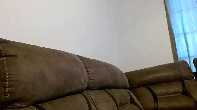 Snapshot of carlithefreak chatting on February 2025 02:46:02 PM carlithefreak online show from February 2025 02:46:02 PM