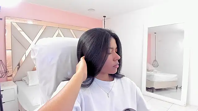 samantaa shy online show from November 2025 02:00:02 AM