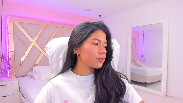 samantaa shy online show from March 2026 11:00:02 PM