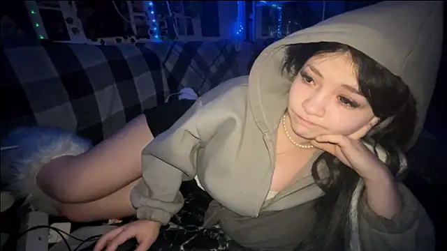 Snapshot of nikoli_naw chatting on February 2026 09:09:02 PM nikoli naw online show from February 2026 09:09:02 PM