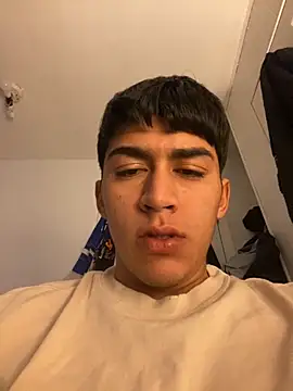 Snapshot of BadboyXXXMZ chatting on February 2026 10:19:01 PM BadboyXXXMZ online show from February 2026 10:19:01 PM