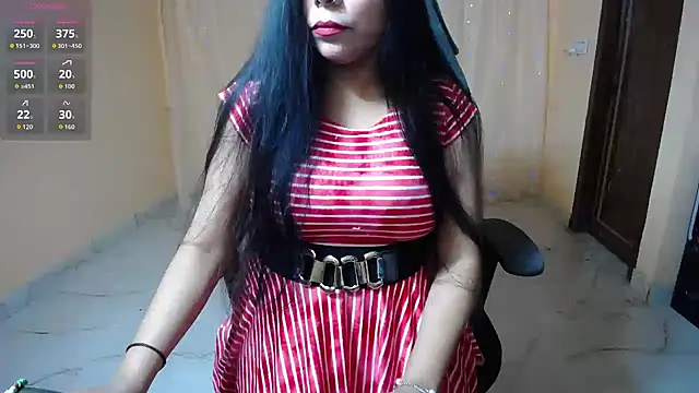 Snapshot of Divvya_ chatting on December 2025 07:00:01 PM Divvya online show from December 2025 07:00:01 PM