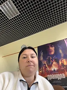 Snapshot of Liza_Will chatting on September 2025 12:10:02 PM Liza Will online show from September 2025 12:10:02 PM