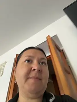 Snapshot of Liza_Will chatting on October 2025 09:04:02 AM Liza Will online show from October 2025 09:04:02 AM