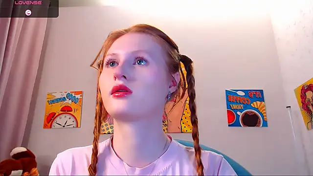 Snapshot of LuxXAngel chatting on November 2025 12:13:01 AM LuxXAngel online show from November 2025 12:13:01 AM