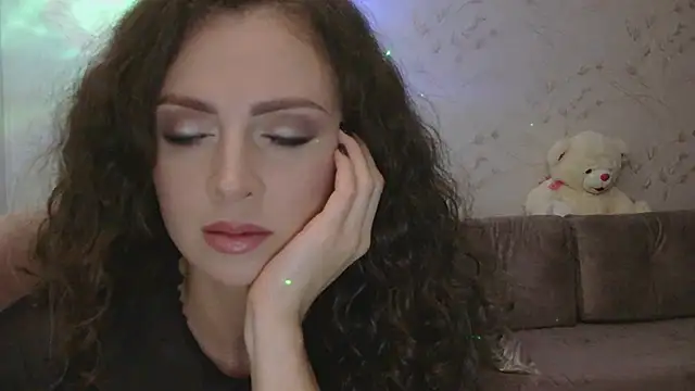 Snapshot of Amber_Carrol chatting on November 2025 05:37:01 PM Amber Carrol online show from November 2025 05:37:01 PM