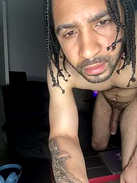 Snapshot of KingKevo27 chatting on October 2025 06:11:02 AM KingKevo27 online show from October 2025 06:11:02 AM