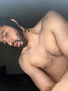 Snapshot of KingKevo27 chatting on November 2025 02:13:01 AM KingKevo27 online show from November 2025 02:13:01 AM