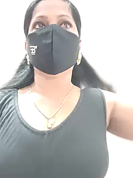 Snapshot of shivani27 chatting on October 2025 02:14:01 PM shivani27 online show from October 2025 02:14:01 PM