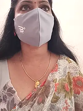 Snapshot of shivani27 chatting on December 2025 08:12:01 AM shivani27 online show from December 2025 08:12:01 AM