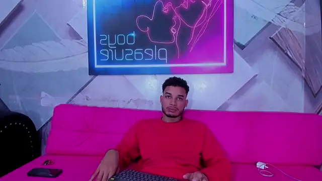 Snapshot of rhabena_boysex chatting on February 2026 02:23:01 AM rhabena boysex online show from February 2026 02:23:01 AM