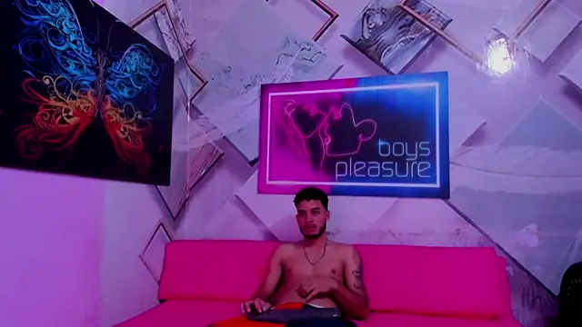 Snapshot of rhabena_boysex chatting on March 2026 01:40:02 AM rhabena boysex online show from March 2026 01:40:02 AM