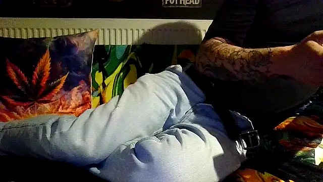 Snapshot of Flash0910 chatting on October 2025 12:30:02 AM Flash0910 online show from October 2025 12:30:02 AM