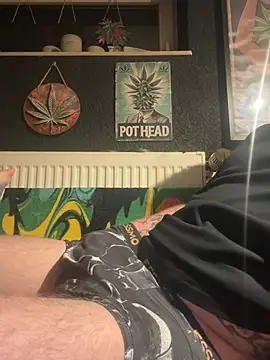 Snapshot of Flash0910 chatting on April 2026 12:05:02 AM Flash0910 online show from April 2026 12:05:02 AM