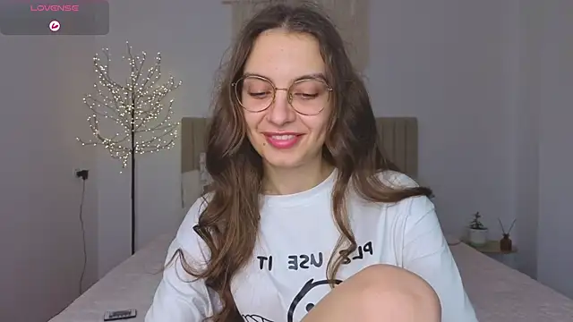 Real cutie1 online show from November 2025 01:33:02 PM