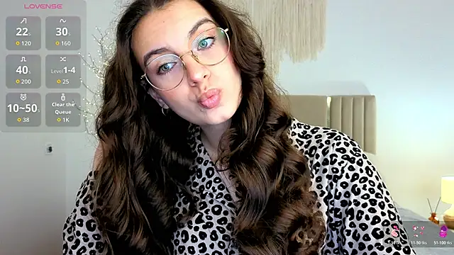 Real cutie1 online show from June 2026 01:00:02 PM