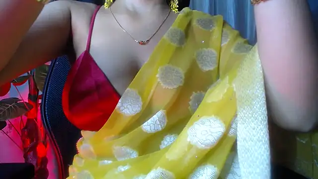 Snapshot of kiara_1122 chatting on July 2026 10:16:02 PM kiara 1122 online show from July 2026 10:16:02 PM