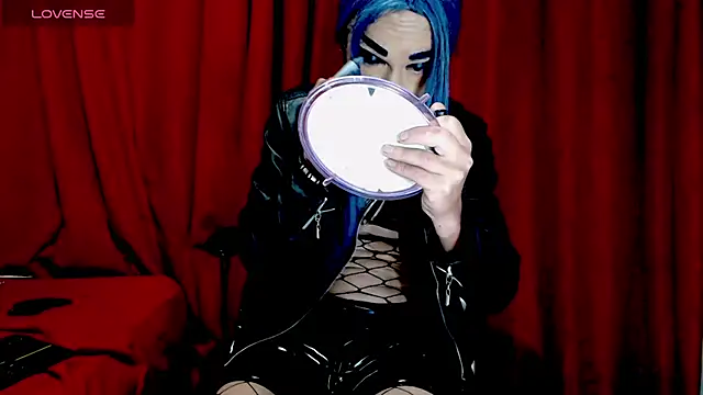 Snapshot of blondehot5v chatting on February 2026 12:50:02 PM blondehot5v online show from February 2026 12:50:02 PM