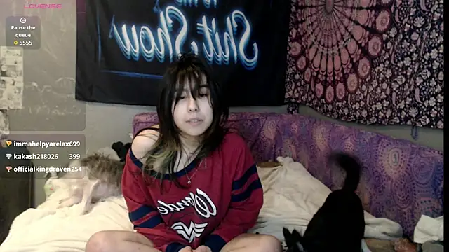 Snapshot of London_Ray chatting on September 2025 06:48:02 AM London Ray online show from September 2025 06:48:02 AM