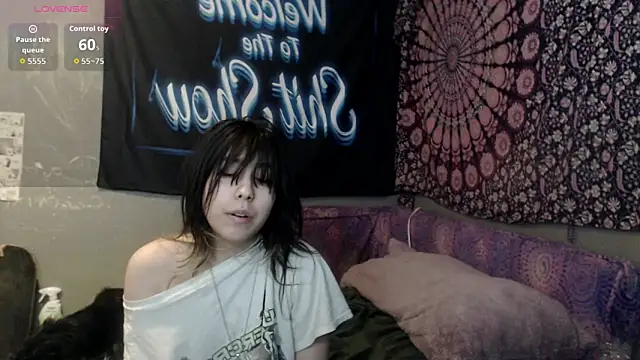 Snapshot of London_Ray chatting on October 2025 05:47:02 AM London Ray online show from October 2025 05:47:02 AM