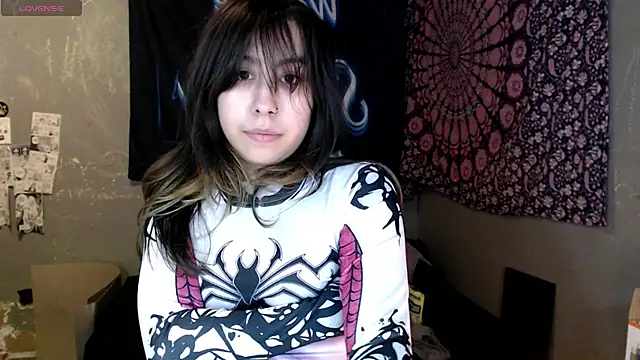 Snapshot of London_Ray chatting on October 2025 06:44:02 AM London Ray online show from October 2025 06:44:02 AM