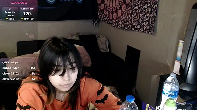 Snapshot of London_Ray chatting on October 2025 06:06:02 AM London Ray online show from October 2025 06:06:02 AM