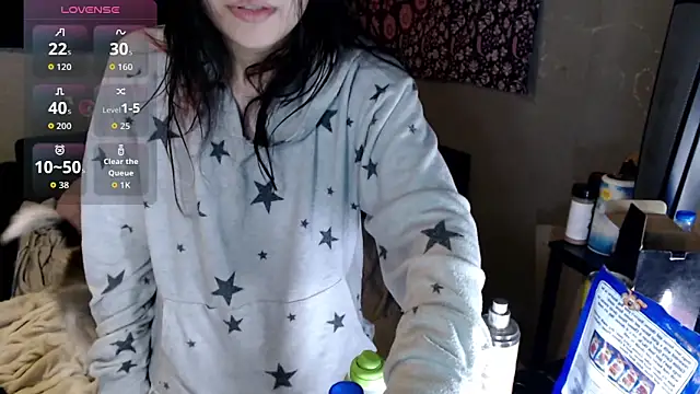 London Ray online show from December 2025 04:32:01 AM