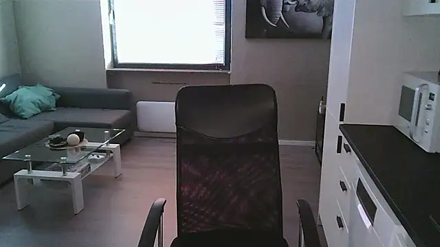 Dartanjanas13 online show from November 2025 01:06:02 PM