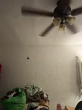 Nia Desire online show from December 2025 06:00:01 AM