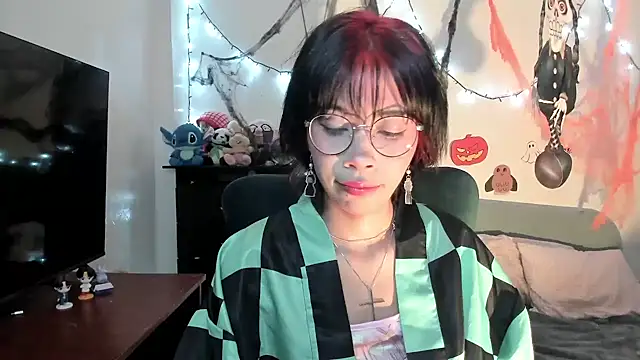 dolliette24 online show from October 2025 10:28:02 PM