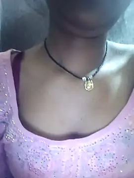 Snapshot of Reeta-rani chatting on November 2025 12:05:01 AM Reeta-rani online show from November 2025 12:05:01 AM