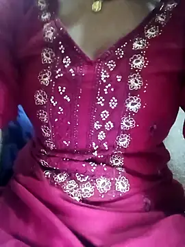 Snapshot of Reeta-rani chatting on November 2025 04:12:01 AM Reeta-rani online show from November 2025 04:12:01 AM