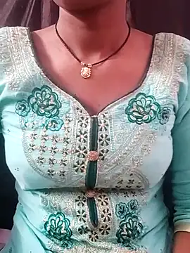 Snapshot of Reeta-rani chatting on November 2025 06:02:02 AM Reeta-rani online show from November 2025 06:02:02 AM