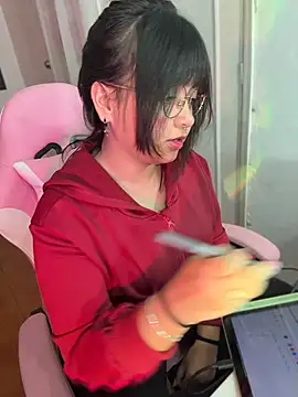 Snapshot of Lolii_Zoe chatting on December 2025 08:26:02 PM Lolii Zoe online show from December 2025 08:26:02 PM