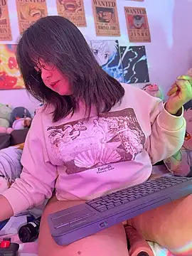 Snapshot of Lolii_Zoe chatting on January 2026 07:19:01 PM Lolii Zoe online show from January 2026 07:19:01 PM