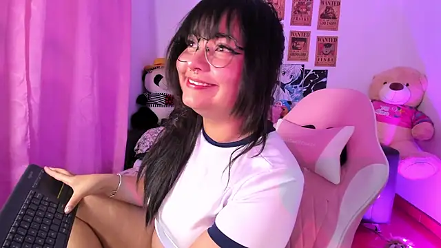 Snapshot of Lolii_Zoe chatting on February 2026 12:02:01 PM Lolii Zoe online show from February 2026 12:02:01 PM