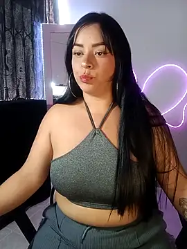 Danniela20 online show from September 2025 07:04:01 PM