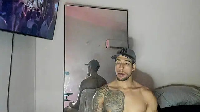 ThiagoLugo online show from September 2025 10:10:02 PM