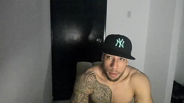 ThiagoLugo online show from May 2026 04:21:01 AM