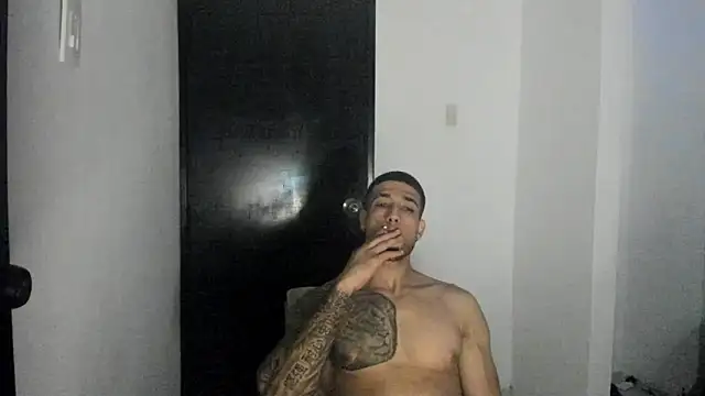 ThiagoLugo online show from May 2026 06:42:01 AM