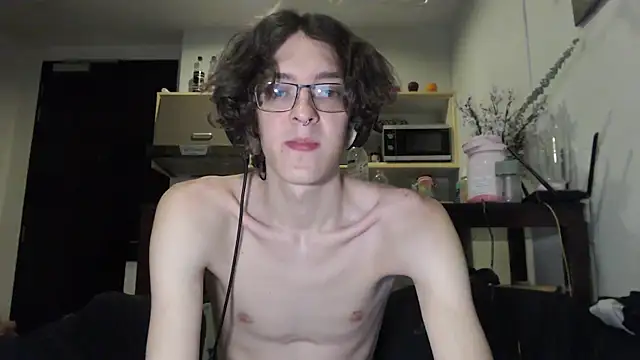 LovesomeCookie online show from September 2025 12:41:01 PM