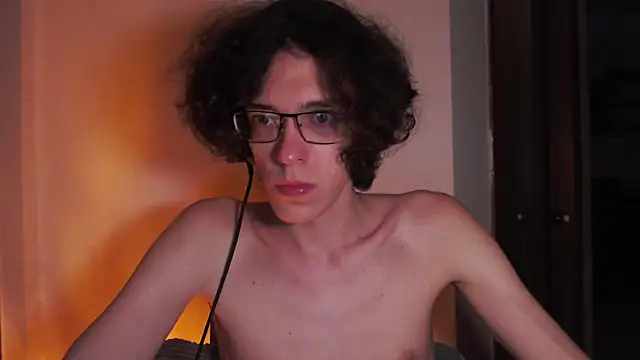 LovesomeCookie online show from April 2026 03:46:02 PM