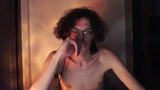 LovesomeCookie online show from June 2026 08:00:01 PM