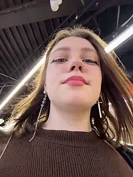 Snapshot of lucy-joy chatting on December 2025 10:24:02 AM lucy-joy online show from December 2025 10:24:02 AM