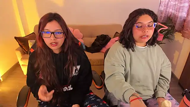 Snapshot of Verolake chatting on November 2025 09:13:02 PM Verolake online show from November 2025 09:13:02 PM