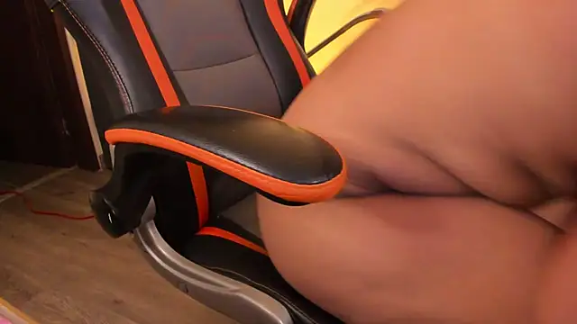 Snapshot of Verolake chatting on December 2025 09:00:01 PM Verolake online show from December 2025 09:00:01 PM