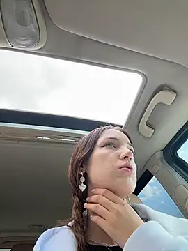 DollyTall online show from April 2026 06:25:02 AM