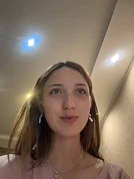 DollyTall online show from May 2026 04:59:02 PM