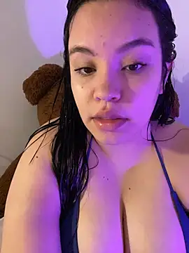 Emily Taylor2 online show from October 2025 02:01:02 AM