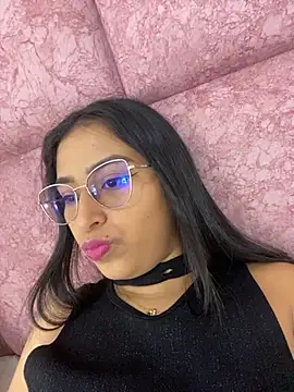 AmyStar1 online show from September 2025 01:37:01 PM